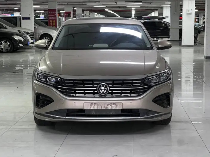 Volkswagen Passat 2023 Model 380TSI Deluxe Edition – фото 2