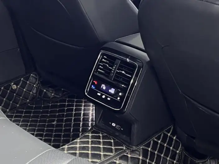 Volkswagen Passat 2023 Model 380TSI Deluxe Edition – фото 7