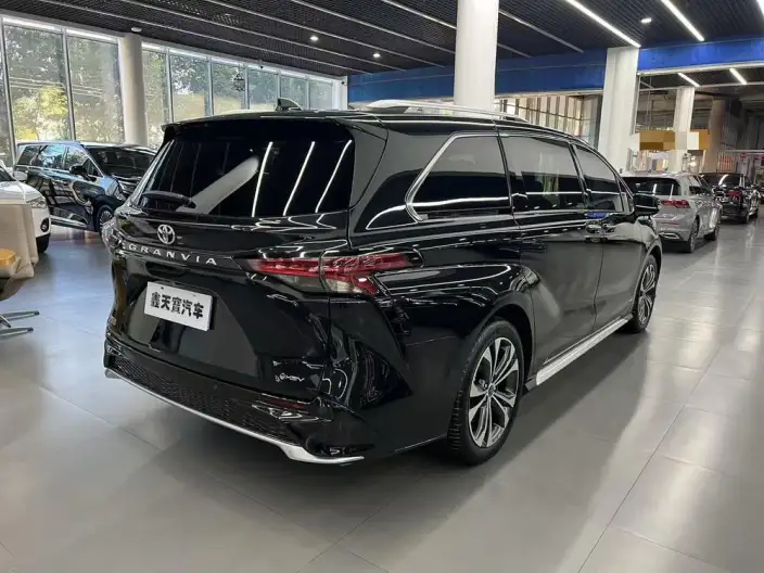 Granvia 2024 Model Intelligent Hybrid 2.5L 2WD Noble PLUS Edition – фото 4