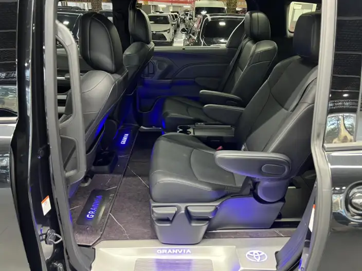 Granvia 2024 Model Intelligent Hybrid 2.5L 2WD Noble PLUS Edition – фото 5