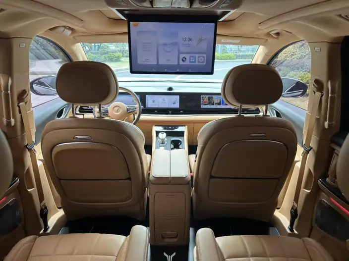 VOYAH Dreamer PHEV 2024 Model Ultra-long Endurance Premium Edition – фото 9