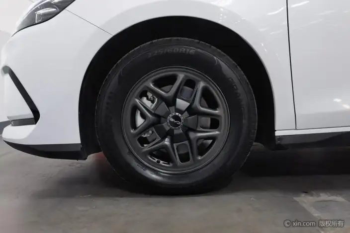 BYD Seal 05DM 2025 Model Smart Driving Edition DM-i 55KM Luxury Model – фото 10