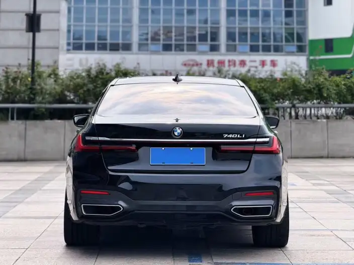 BMW 7 Series 2021 Model 740Li Leading Model M Sports Set – фото 5
