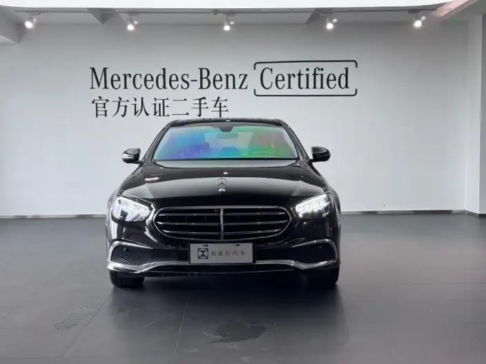 Mercedes-Benz E-Class PHEV 2022 Model Facelift E 350 e L sedan – фото 2