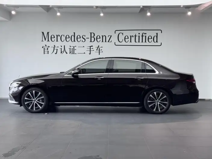 Mercedes-Benz E-Class PHEV 2022 Model Facelift E 350 e L sedan – фото 3