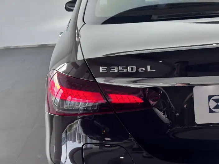 Mercedes-Benz E-Class PHEV 2022 Model Facelift E 350 e L sedan – фото 8