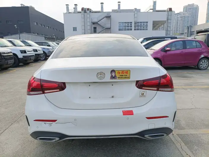Mercedes-Benz A-class 2022 Model A 200 L Sports sedan Dynamic Edition – фото 6