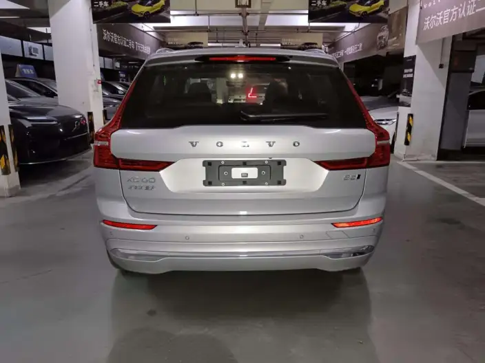 Volvo XC60 2025 Model B5 4WD Smart Range Deluxe Edition – фото 5