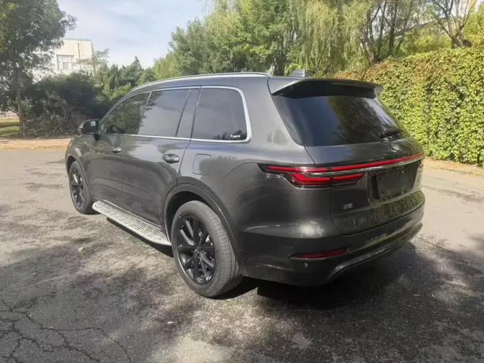 Li Auto ONE 2020 Model Extended Range 6 seat Edition – фото 5
