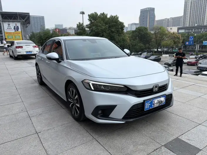 Honda Civic 2022 Model 2.0L e:HEV Pioneer Edition – фото 2