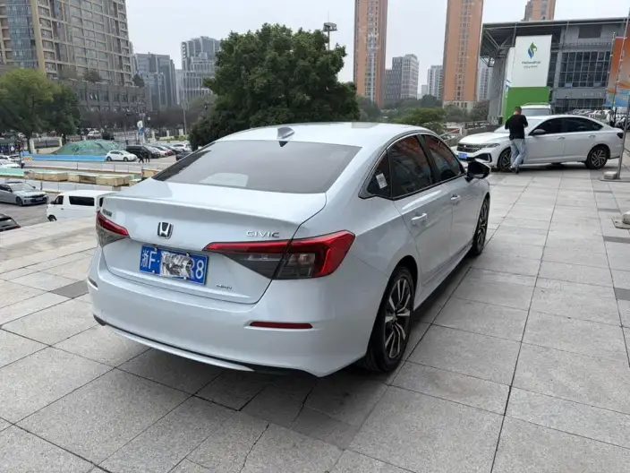 Honda Civic 2022 Model 2.0L e:HEV Pioneer Edition – фото 4
