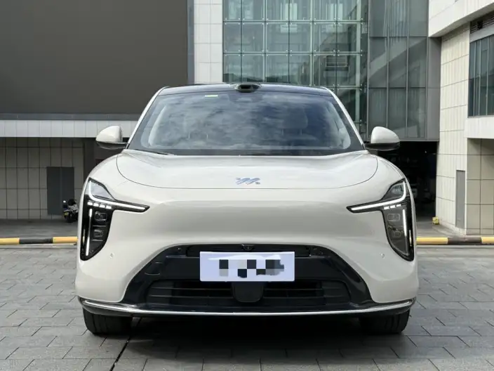 IM LS6 2026 Model EV Max – фото 2