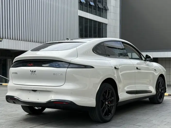 IM LS6 2026 Model EV Max – фото 6
