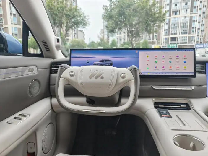 IM LS6 2026 Model EV Max – фото 10