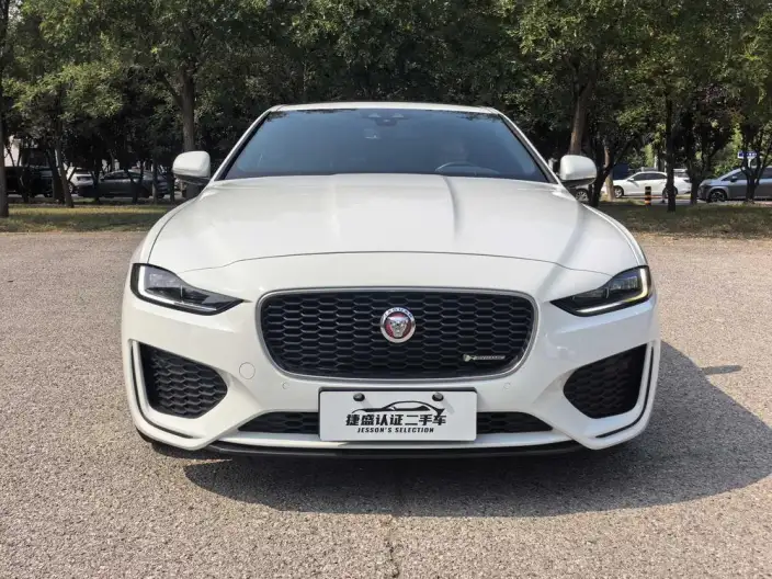 Jaguar XE L 2020 Model 2.0T 200PS R-DYNAMIC S Enterprising Sports Edition – фото 2