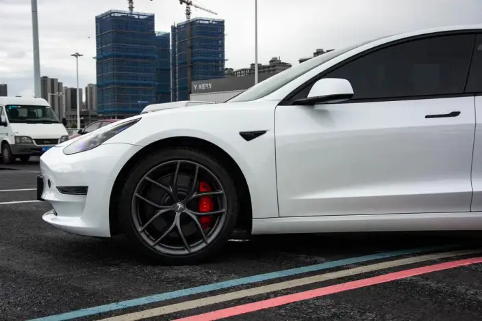 Model 3 2022 Model Performance High performance All-wheel drive version – фото 10