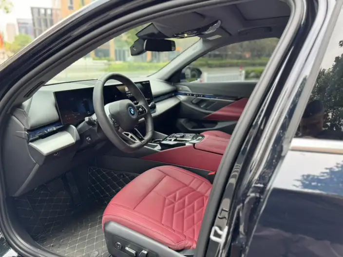 BMW i5 2025 Model eDrive40L Luxury Set – фото 8