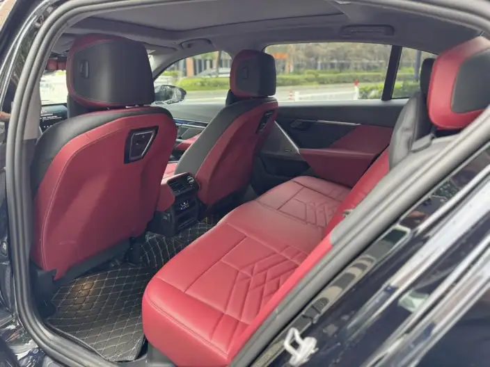 BMW i5 2025 Model eDrive40L Luxury Set – фото 9