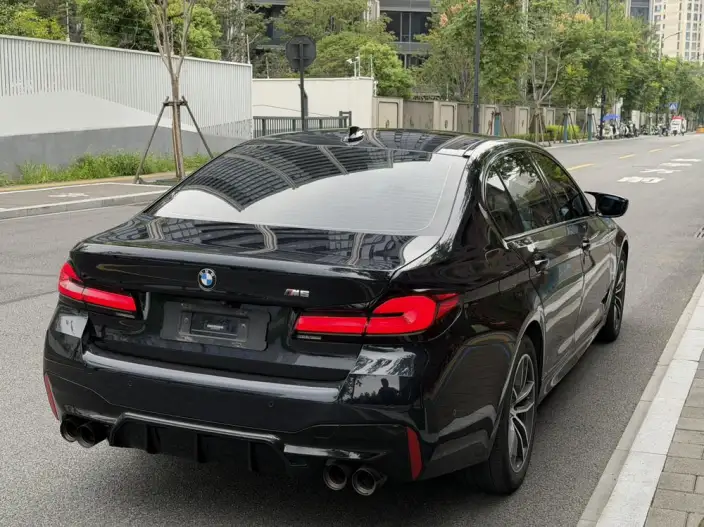 BMW 5 Series 2022 Model Facelift 525Li M Sports Set – фото 6