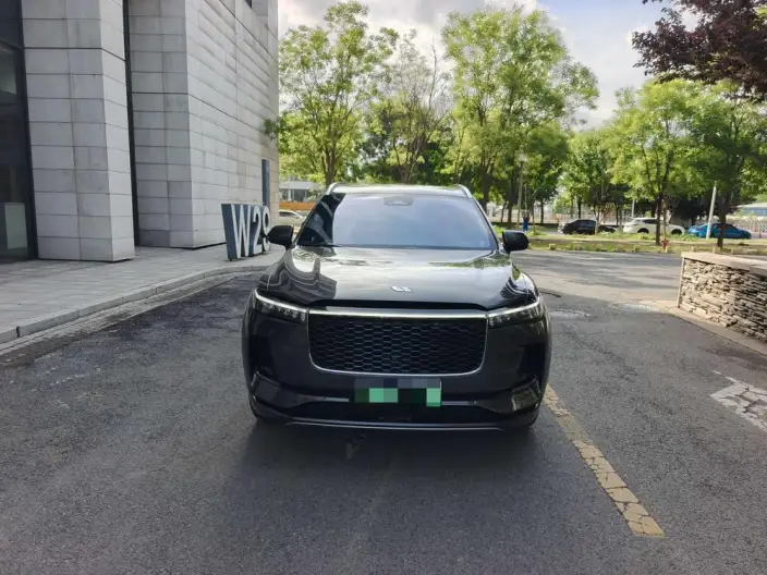 Li Auto ONE 2021 Model Extended Range 6 seat Edition – фото 2