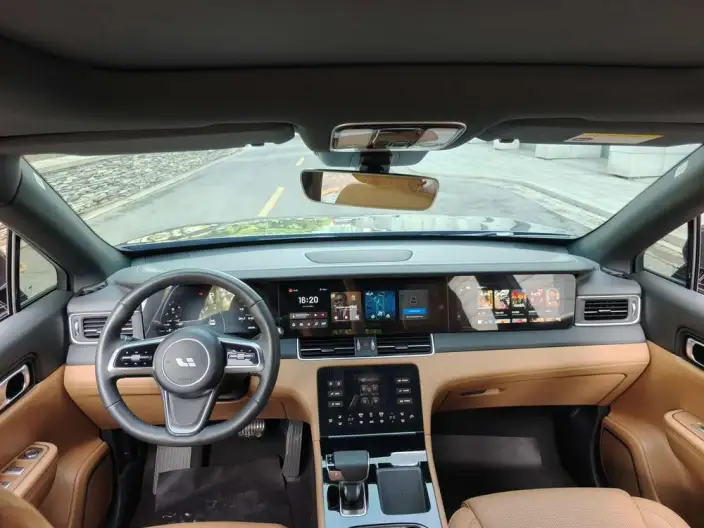Li Auto ONE 2021 Model Extended Range 6 seat Edition – фото 7