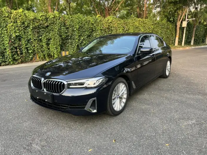BMW 5 Series PHEV 2021 Model 535Le Luxury Set – фото 1