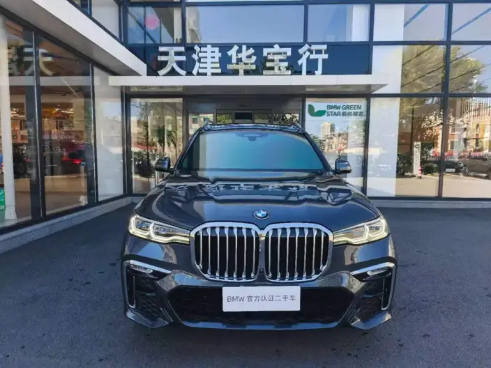 BMW X7 2020 Model xDrive40i Exclusive Model M Sports Set – фото 2