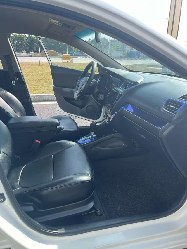 Kia K2 2015 Sedan 1.4L AT GLS – фото 6