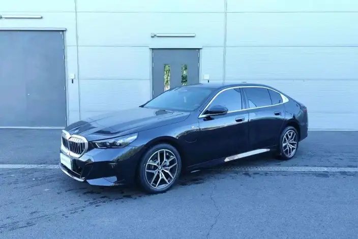 BMW i5 2025 Model eDrive35L M Sports Set – фото 1