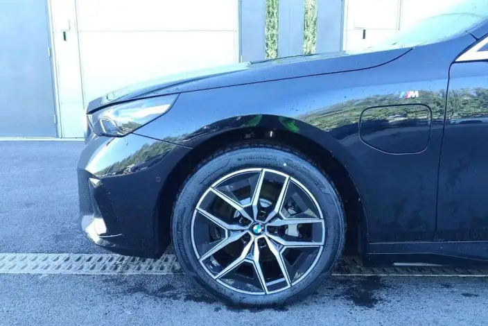 BMW i5 2025 Model eDrive35L M Sports Set – фото 8