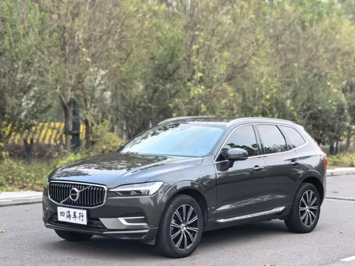 Volvo XC60 2020 Model T5 4WD Smart Range Deluxe Edition – фото 1