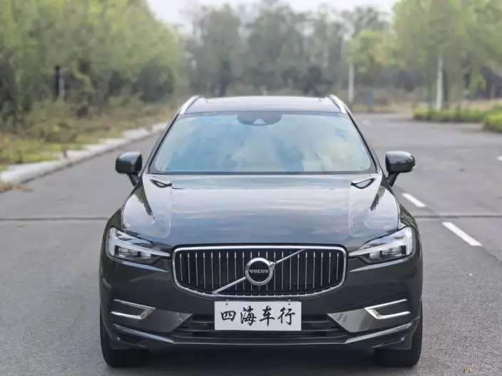 Volvo XC60 2020 Model T5 4WD Smart Range Deluxe Edition – фото 2