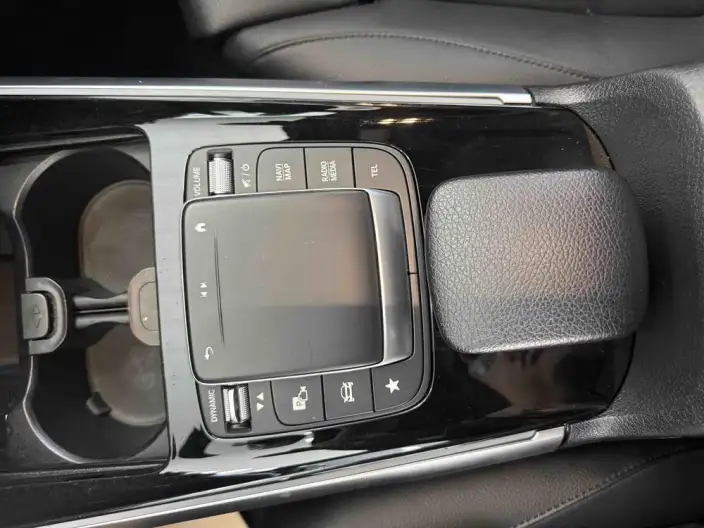 Mercedes-Benz GLB 2022 Model GLB 180 Dynamic Model – фото 10
