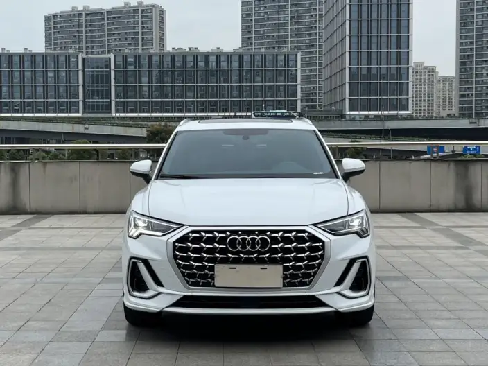 AUDI Q3 2024 Model 35 TFSI Fashion Dynamic Model – фото 2
