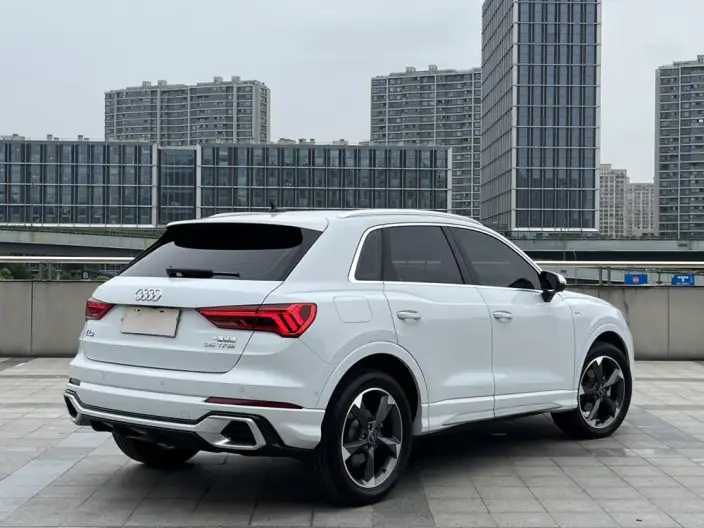AUDI Q3 2024 Model 35 TFSI Fashion Dynamic Model – фото 6