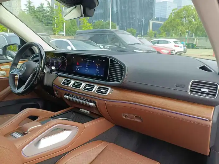 Mercedes-Benz GLS 2024 Model GLS 450 4MATIC Luxury Model – фото 10