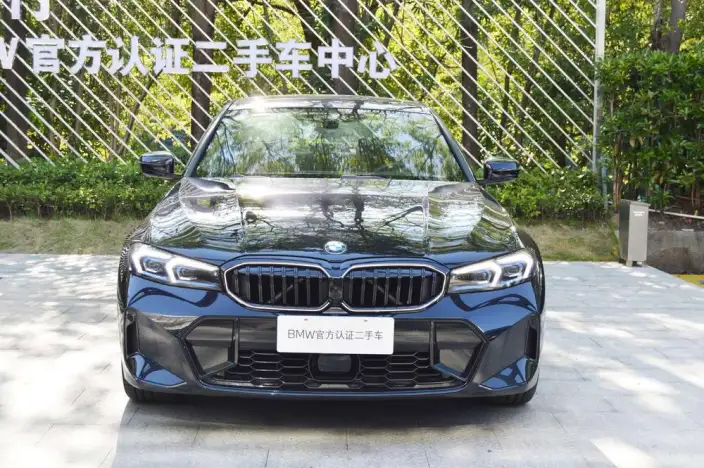BMW 3 Series 2025 Model 330Li Exclusive Model M Sports Night Set – фото 2