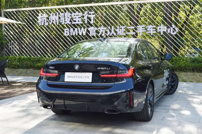 BMW 3 Series 2025 Model 330Li Exclusive Model M Sports Night Set – фото 5
