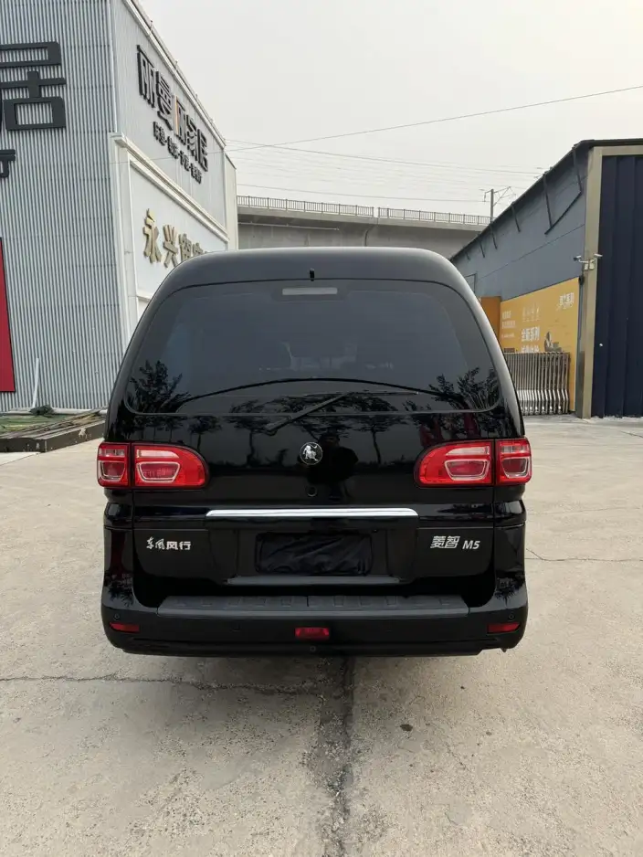 Lingzhi 2023 Model M5L 1.6L Comfort Model 7 seat – фото 5