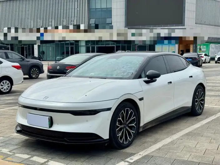 ZEEKR 007 2024 Model Rear Drive Edition 75kWh – фото 1
