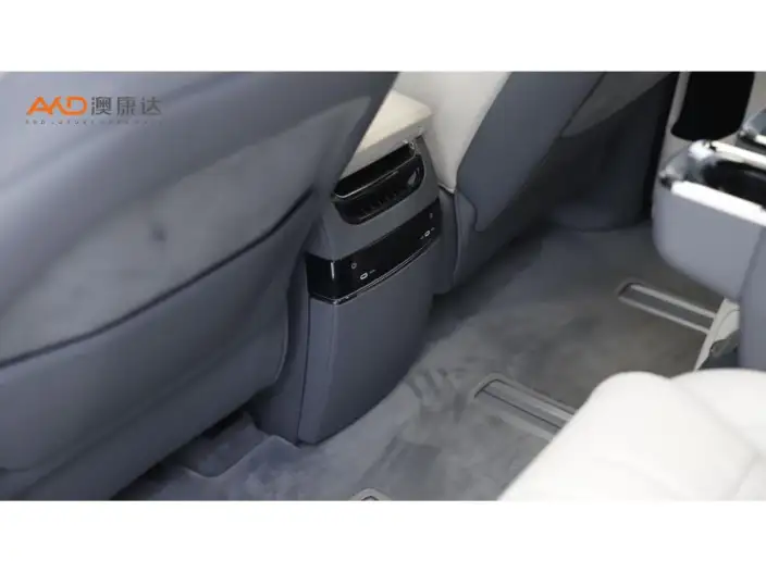 ZEEKR 009 2024 Model VI seat Executive Edition 4WD 108kWh – фото 5