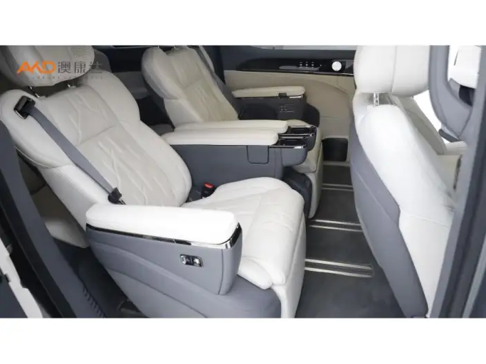 ZEEKR 009 2024 Model VI seat Executive Edition 4WD 108kWh – фото 9