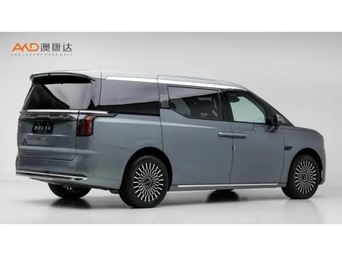 ZEEKR 009 2024 Model VI seat Executive Edition 4WD 108kWh – фото 4