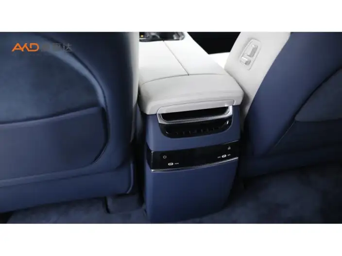 ZEEKR 009 2024 Model VI seat Executive Edition 4WD 108kWh – фото 6