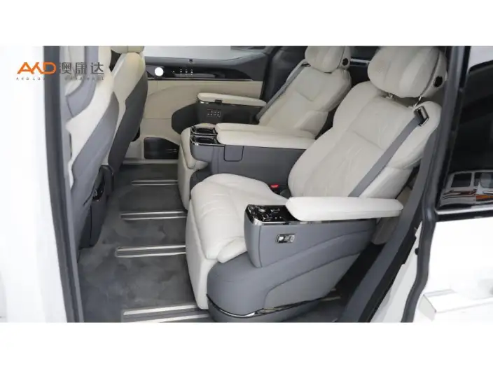 ZEEKR 009 2024 Model VI seat Executive Edition 4WD 108kWh – фото 5