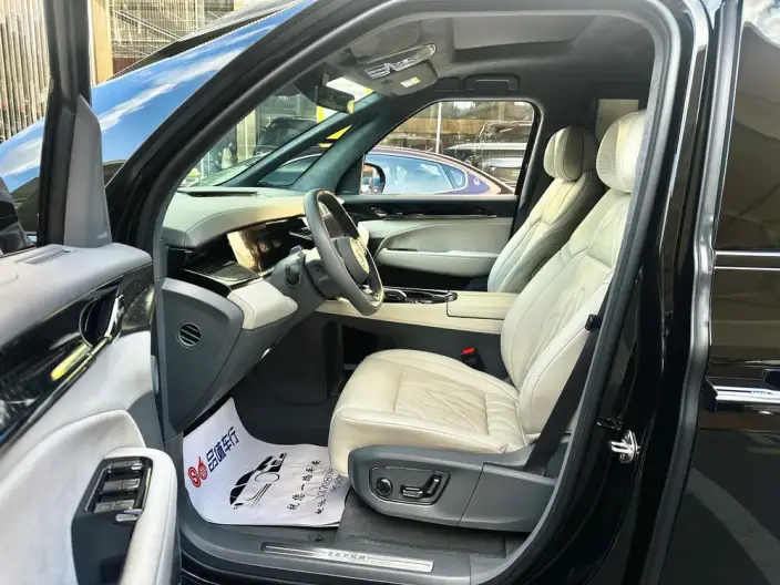 ZEEKR 009 2024 Model VI seat Executive Edition 4WD 108kWh – фото 9