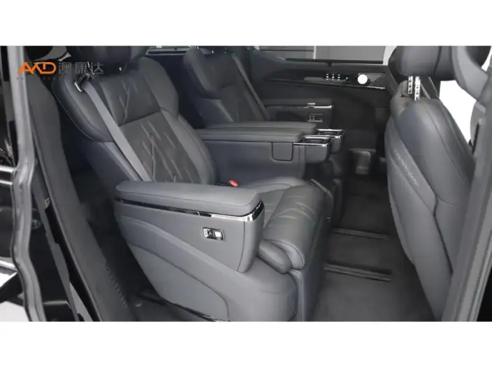 ZEEKR 009 2024 Model VI seat Executive Edition 4WD 108kWh – фото 9