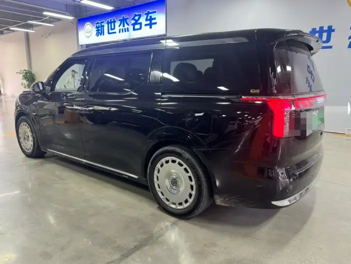 ZEEKR 009 2024 Model VI seat Executive Edition 4WD 108kWh