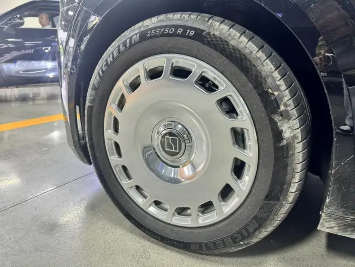 ZEEKR 009 2024 Model VI seat Executive Edition 4WD 108kWh – фото 7
