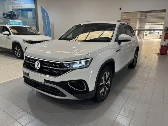 Volkswagen Tayron 2023 Model 300TSI 2WD Luxury Plus Advanced version – фото 1